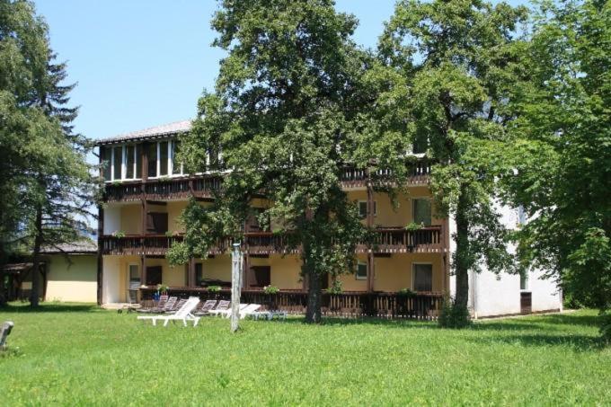 Schmautz Ferienwohnungen & Zimmer Miklauzhof Eksteriør bilde